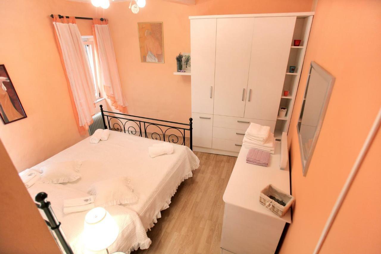 Phaedra Apartment Trogir Buitenkant foto